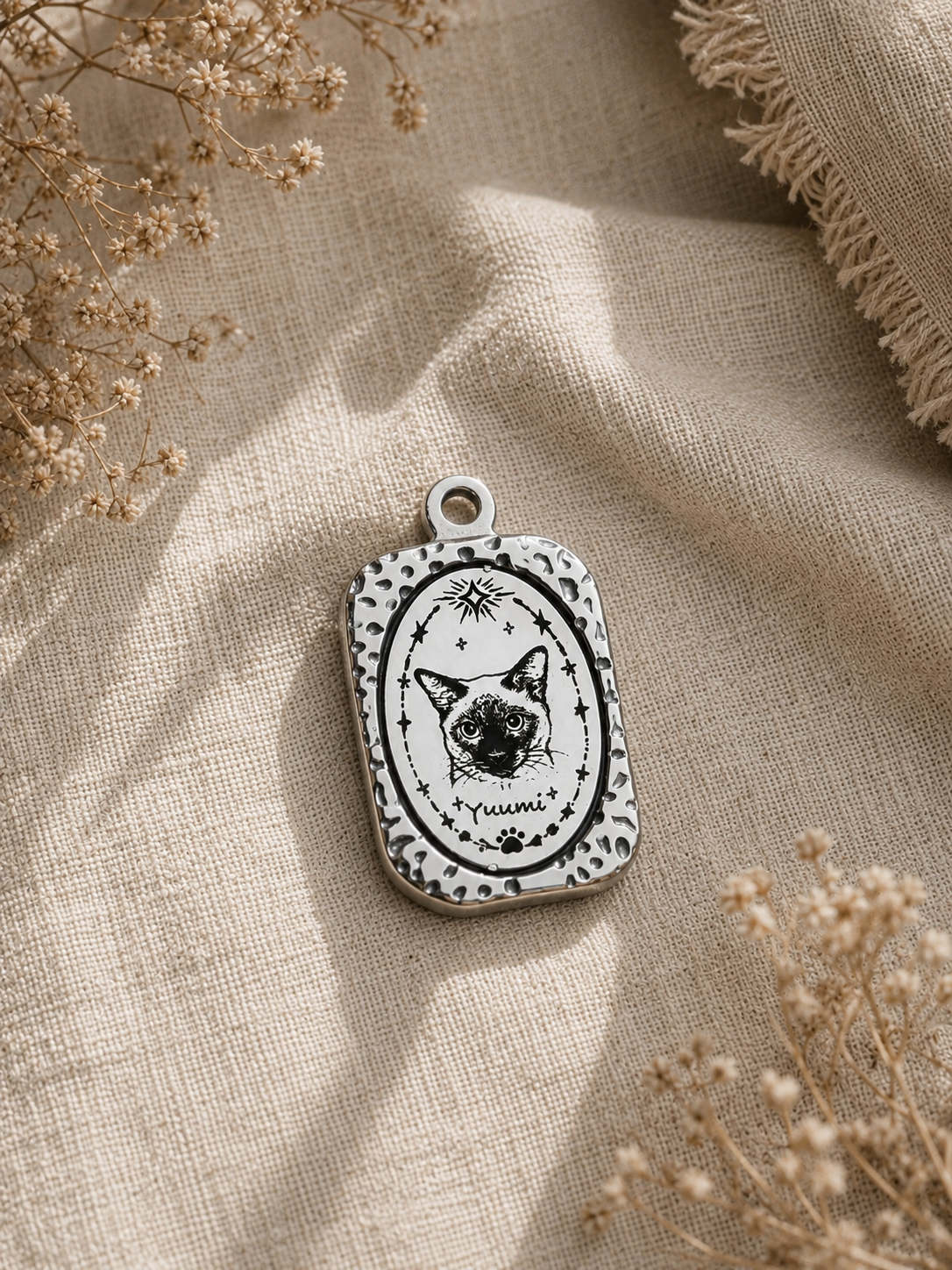 Custom Pet Portrait Pendant – Engraved Titanium Steel Charm | Dog & Cat Memorial Jewelry | 2.8 × 1.7 cm