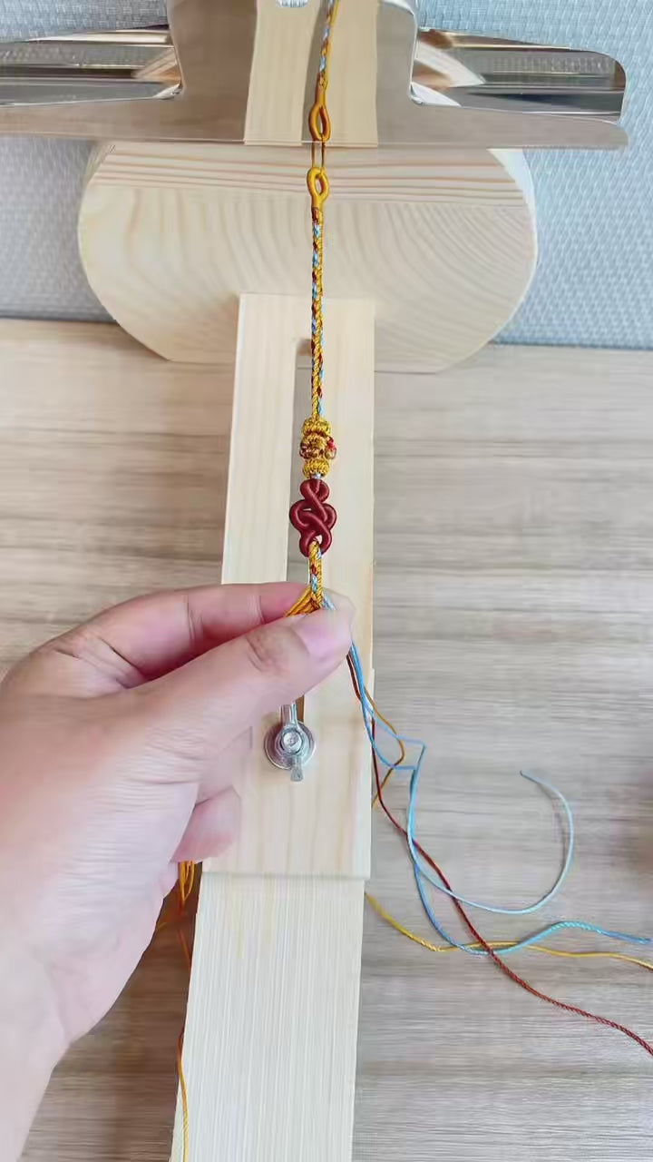 Heart's Wishes | Handwoven Knot Bracelet